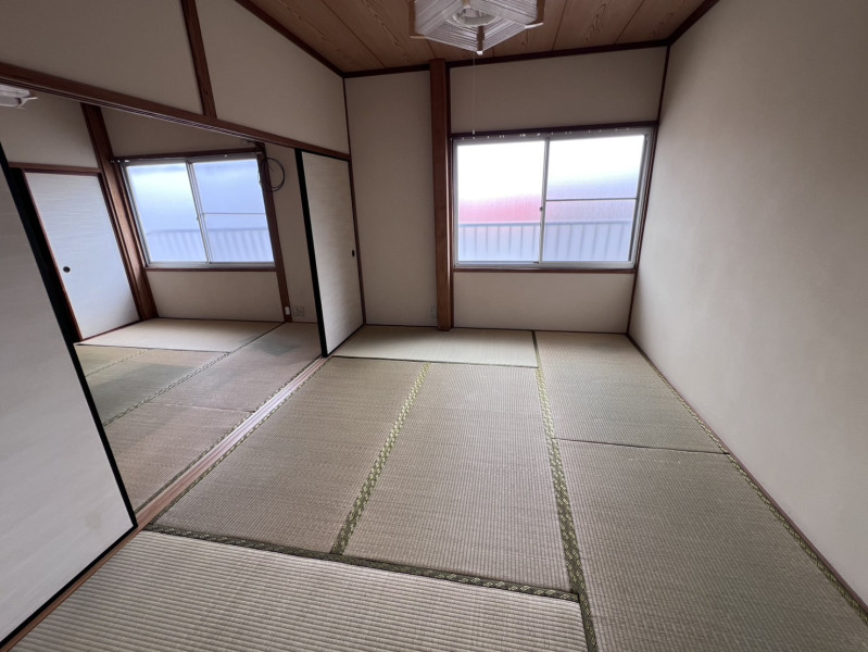 田口アパート 202号室