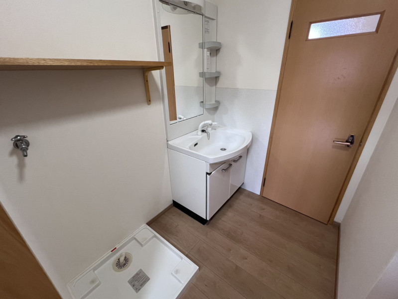 田口アパート 202号室