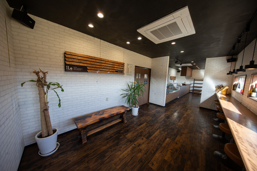 上崎山町 鐙瀬（あぶんぜ）売店舗