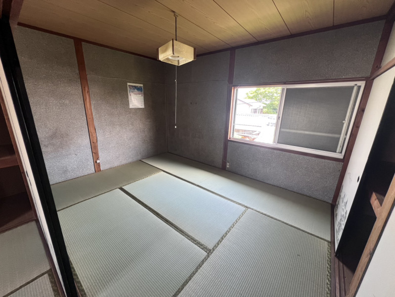 荒尾アパート 201号室