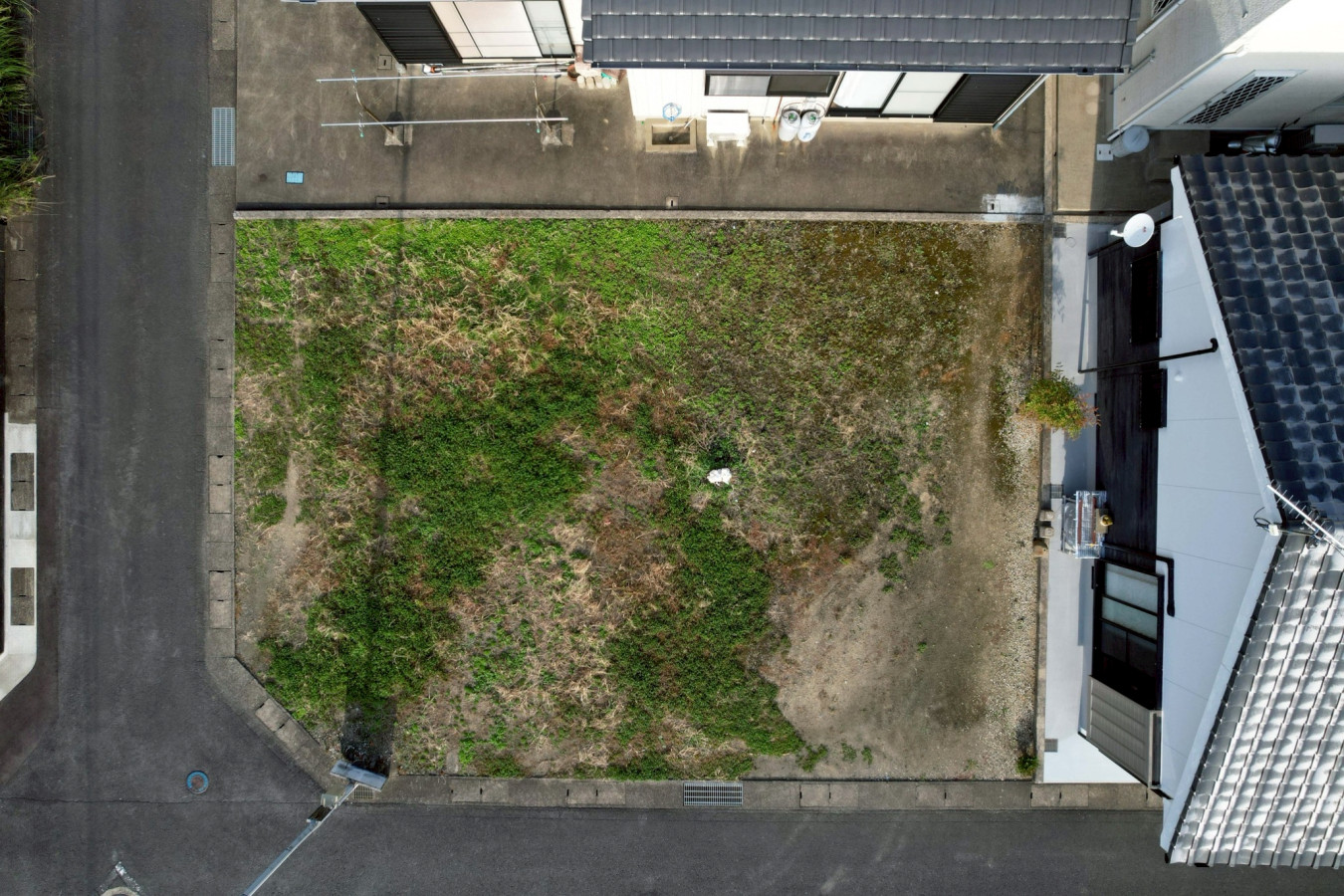 新港町の土地①